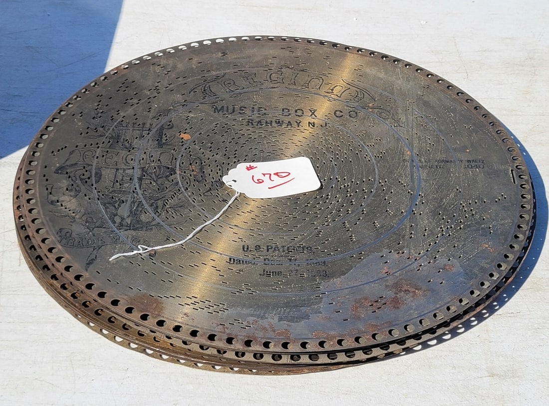 10-Regina 15-1/2" Music Discs: One lot
