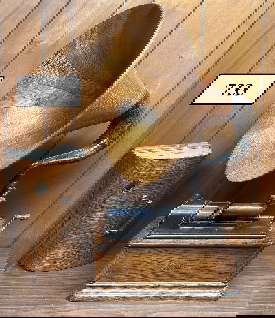 Edison Opera Oak Cylinder Phonograph (1 of 5)