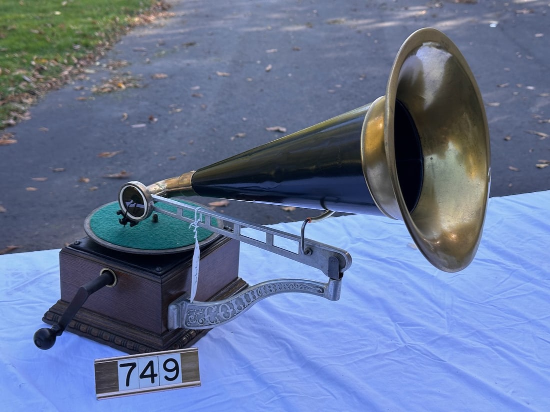 Columbia AK Front Mount Phonograph (1 of 5)