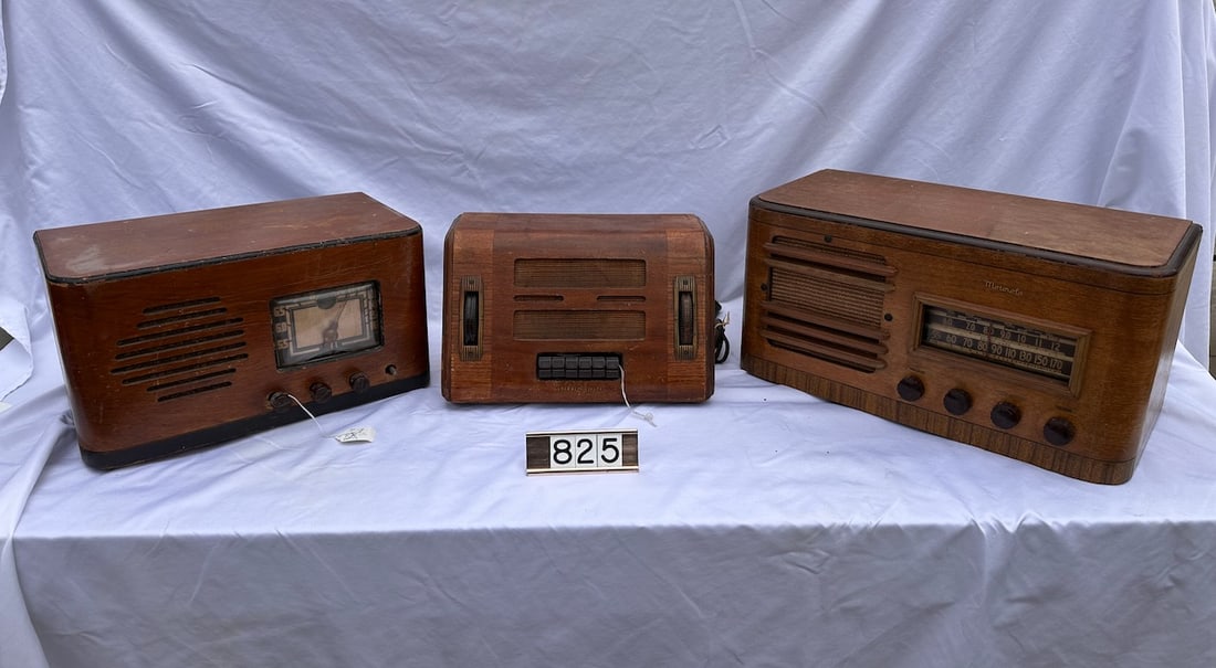 3- Table Top Wood Case Radios (1 of 2)