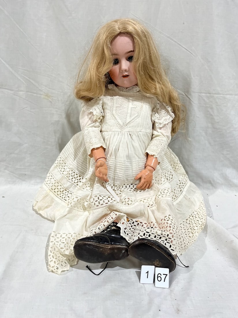 Heinrich Handwerck Bisque Doll: Simon & Halbig. Germany. No. 7. Glass eyes, OM with teeth, pierced ears, jointed composition body. 32"