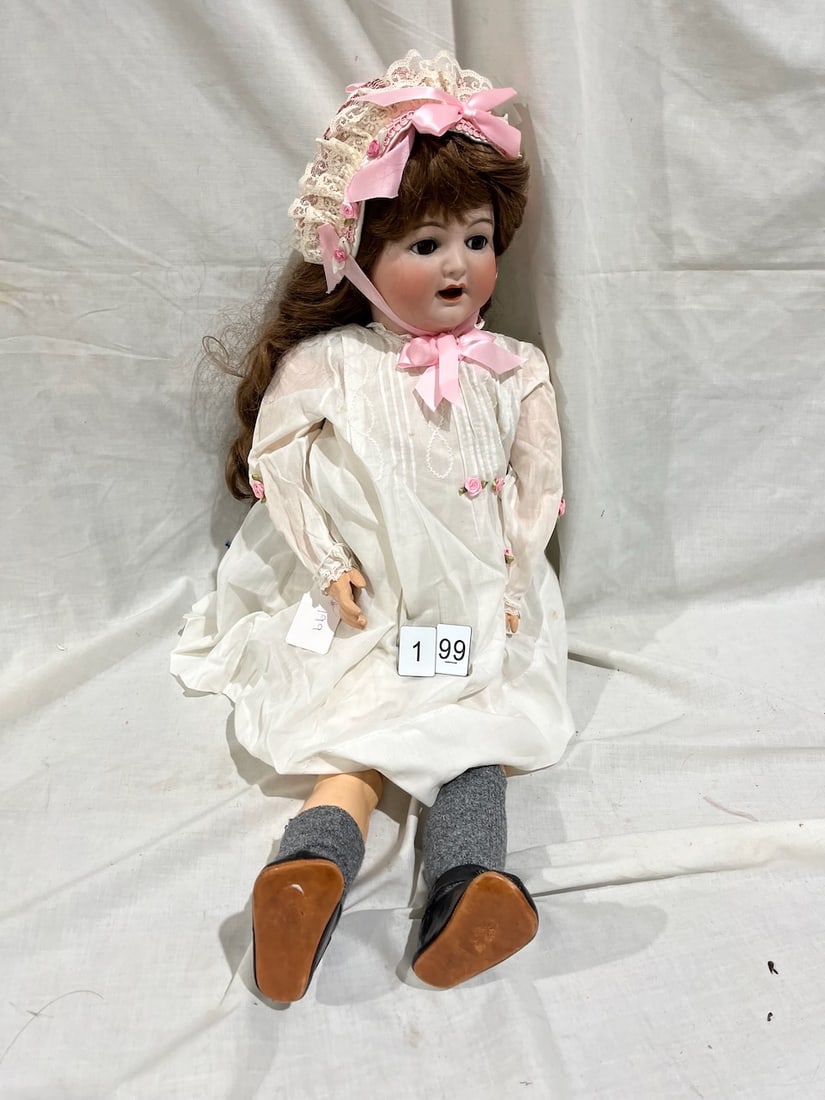 K * R Bisque Doll: Simon & Halbig #126. OM with teeth, glass eyes, jointed composition body. 28"