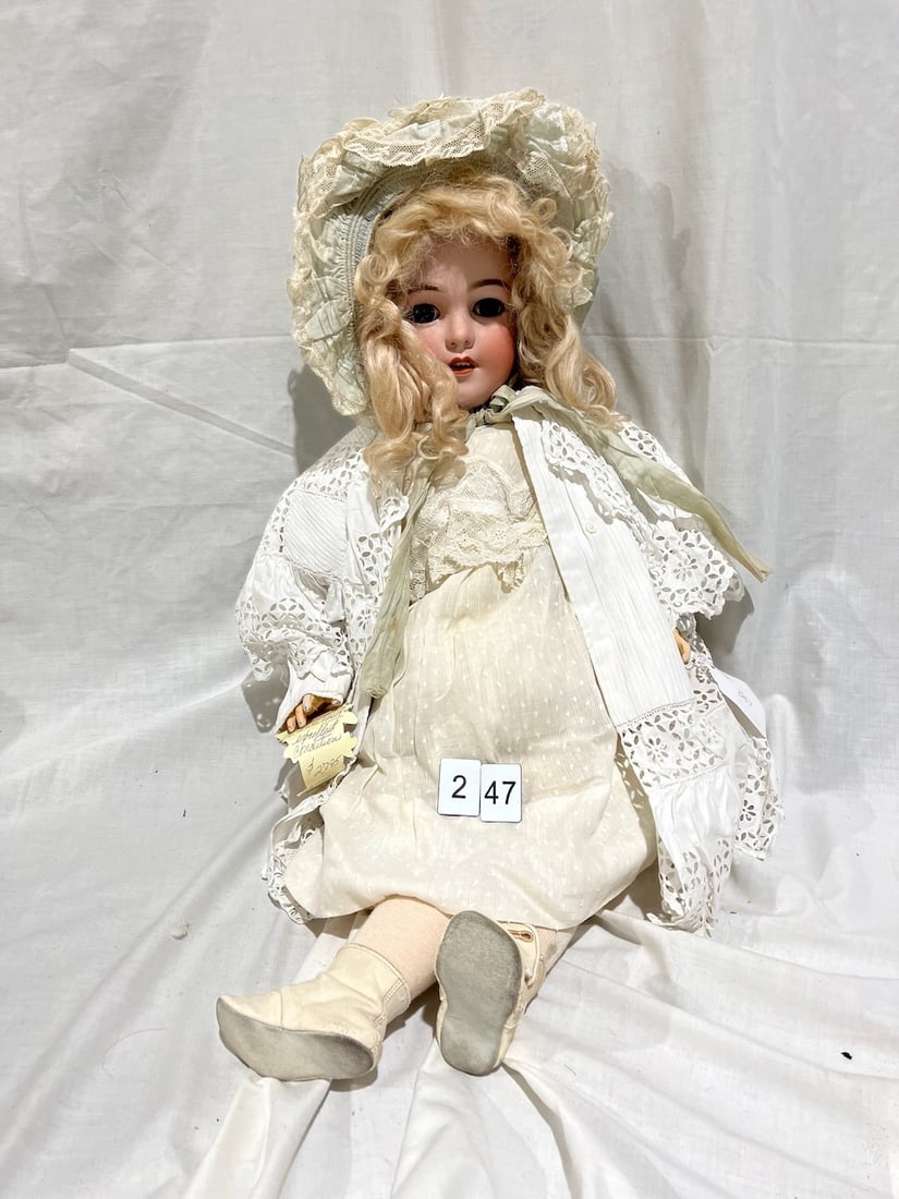 Simon & Halbig Bisque Doll (1 of 3)