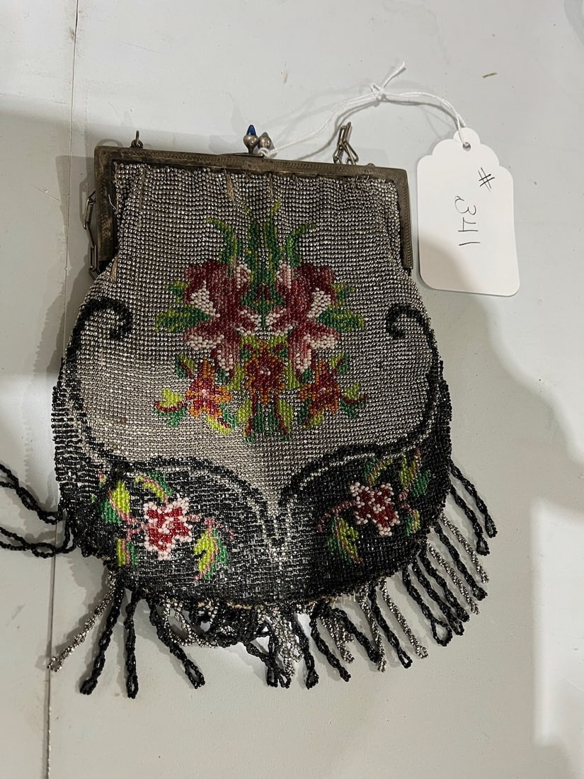 Mesh & Beaded Purse (1 of 1)