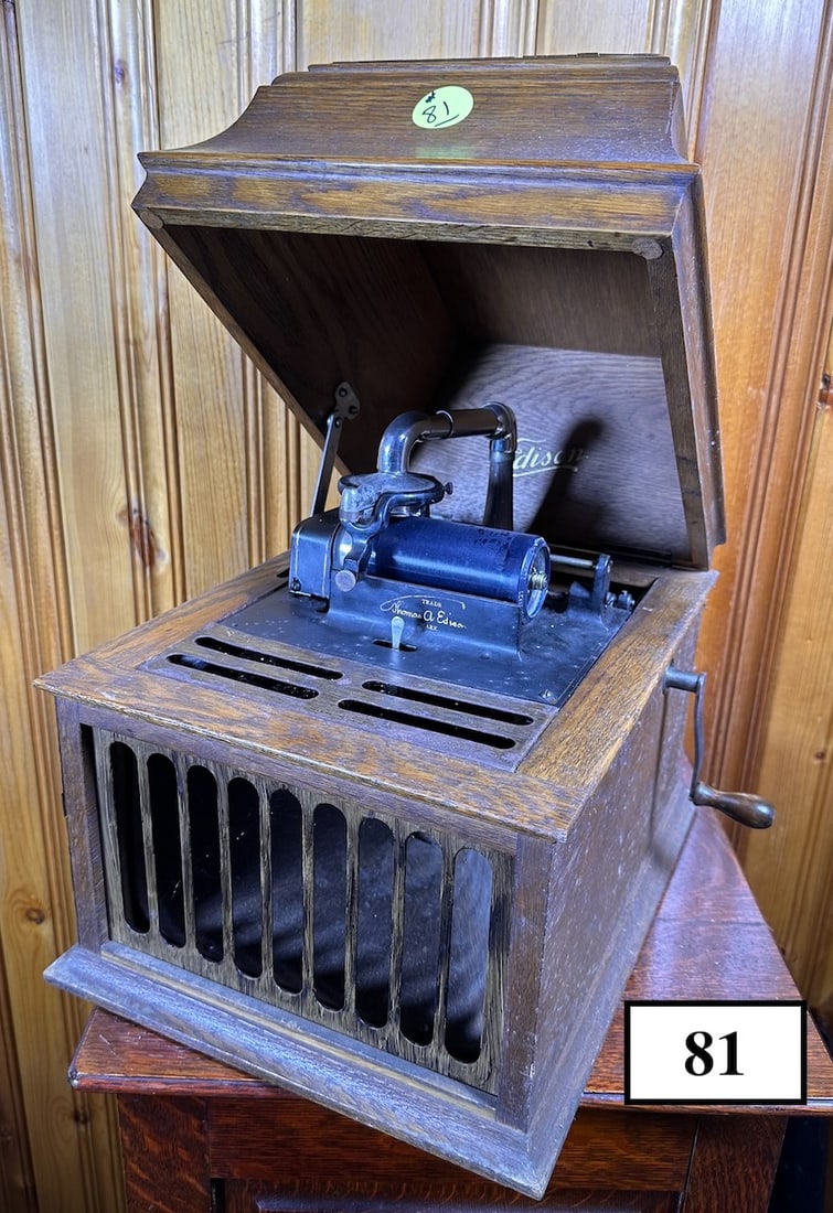 Edison Amberola DX Cylinder Phonograph (1 of 2)