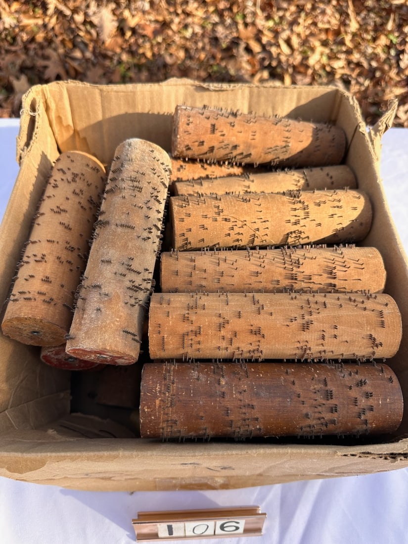 26 Wooden Roller Organ Cobs (1 of 1)