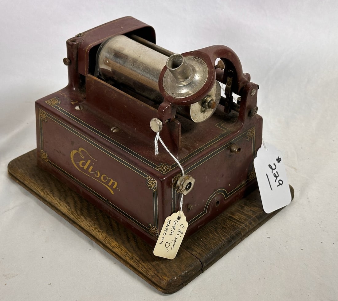Edison Maroon Gem Cylinder Phonograph (1 of 3)