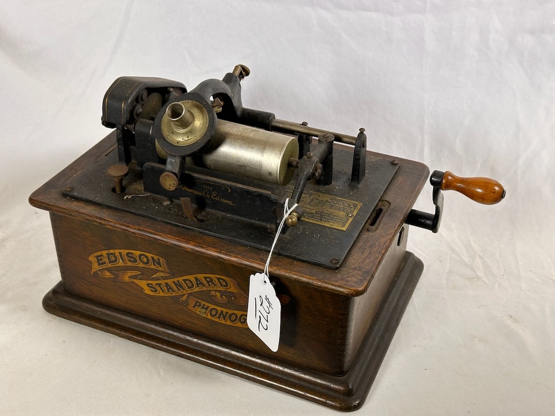 Edison Standard Cylinder Phonograph: C reproducer and crank. No cover.