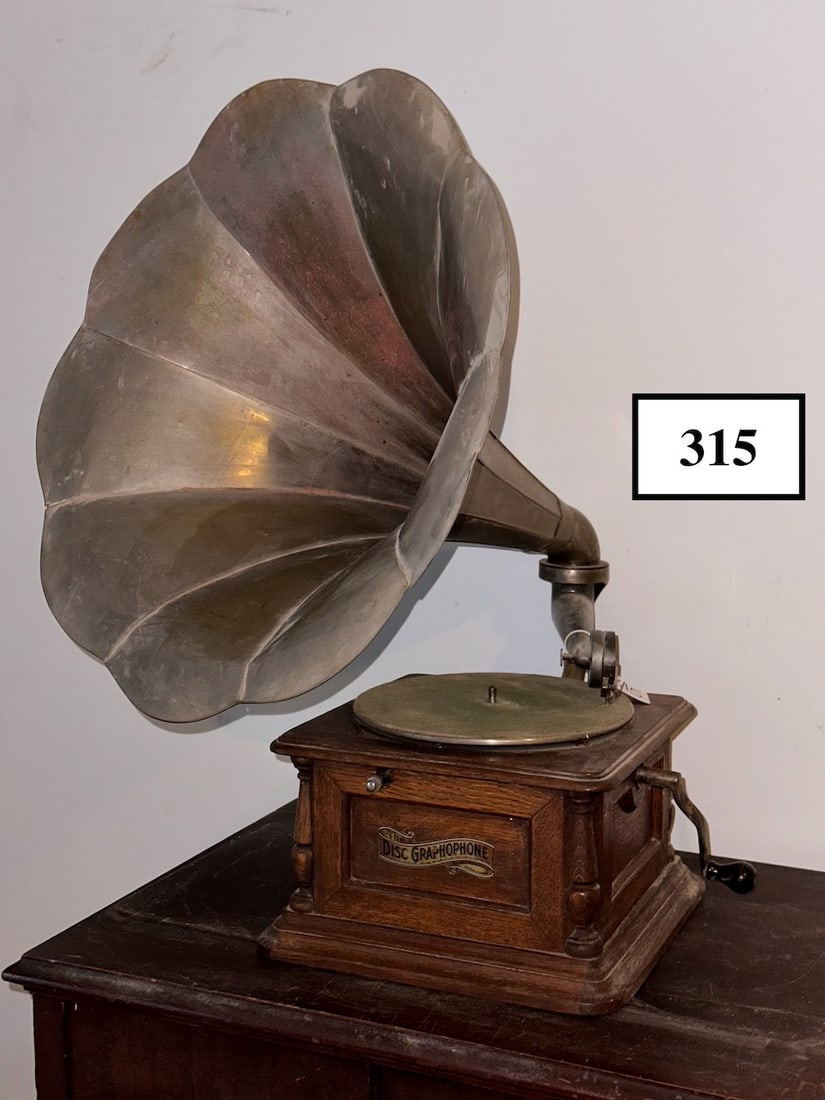 Columbia BI Sterling Disc Phonograph (1 of 3)