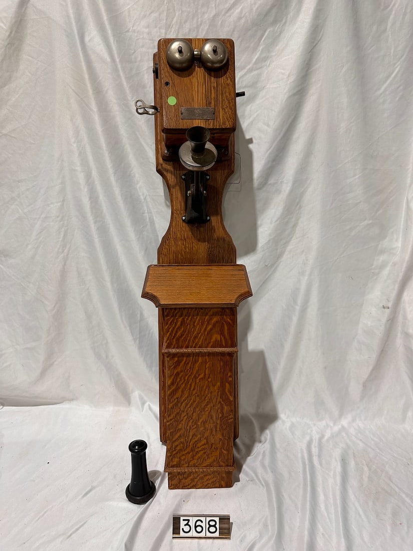 Kellogg Wood Wall Telephone (1 of 4)