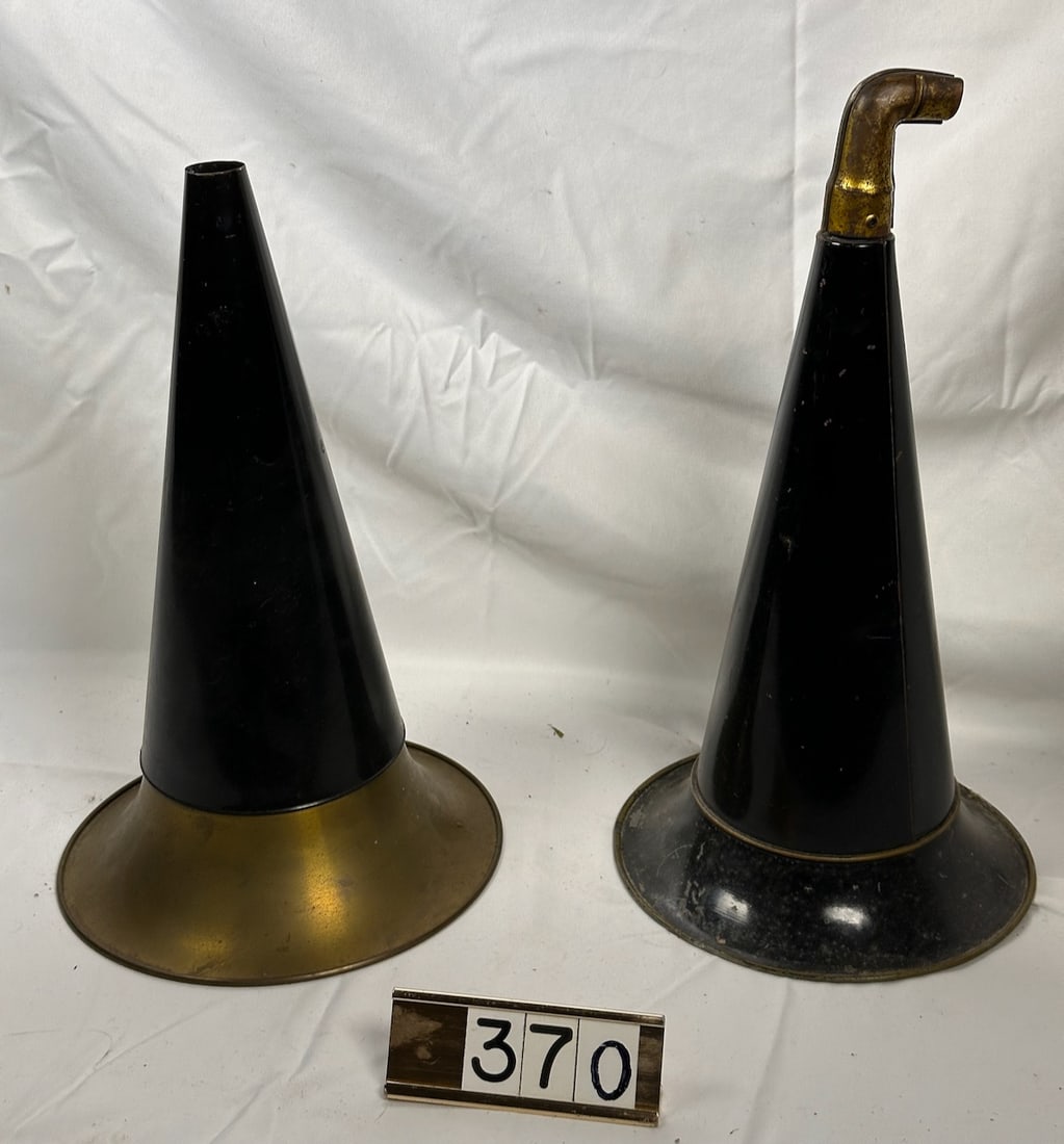 2 Phonograph Horns (1 of 1)