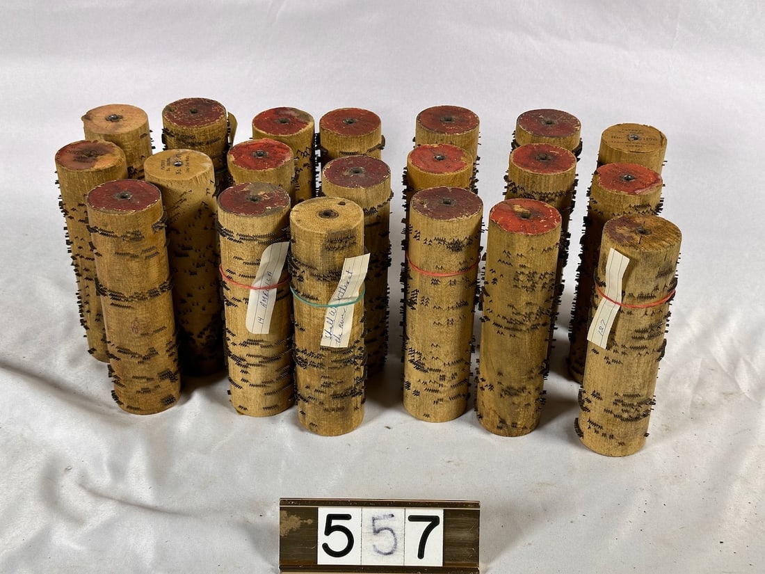 20 Wood Roller Organ Cobs: One lot