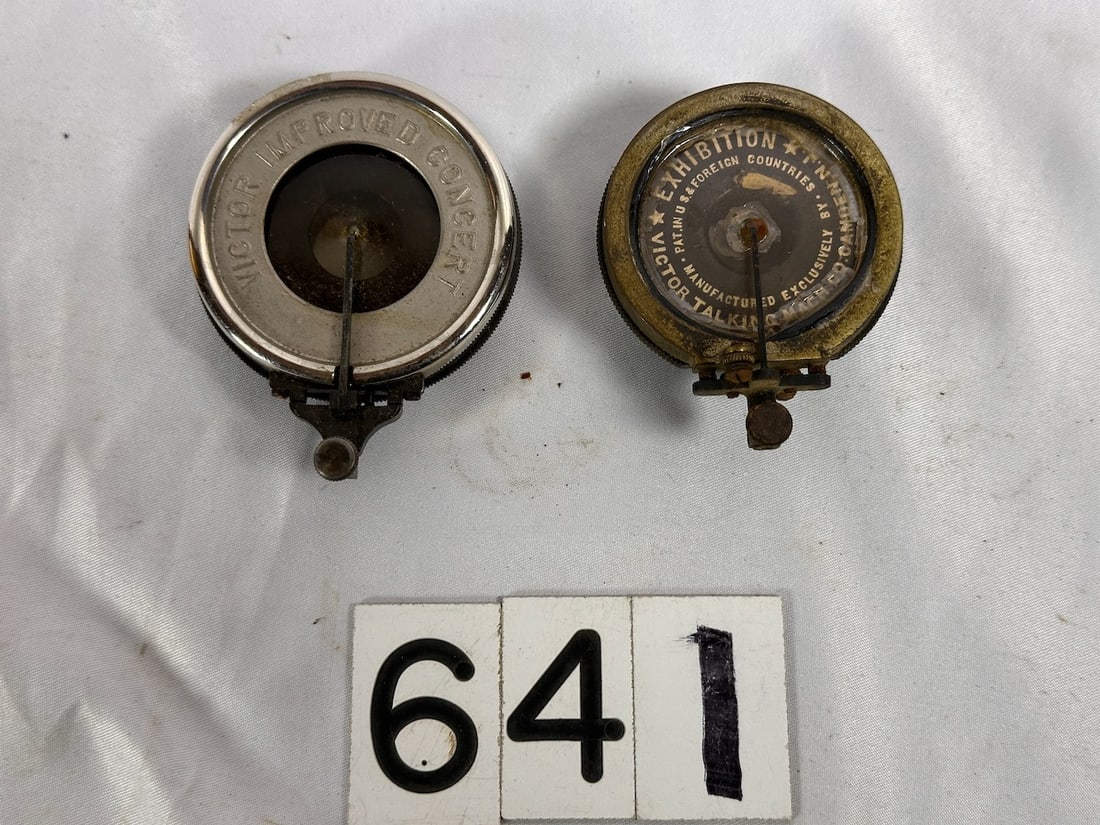 2 Victor Reproducers (1 of 2)