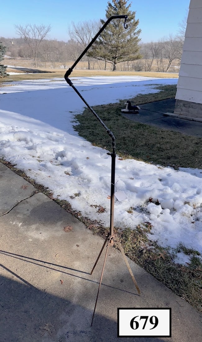 Phonograph Floor Crane (1 of 1)