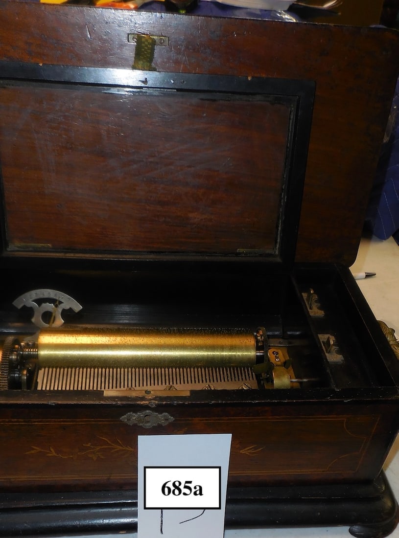 Fancy Swiss Cylinder Music Box (1 of 4)