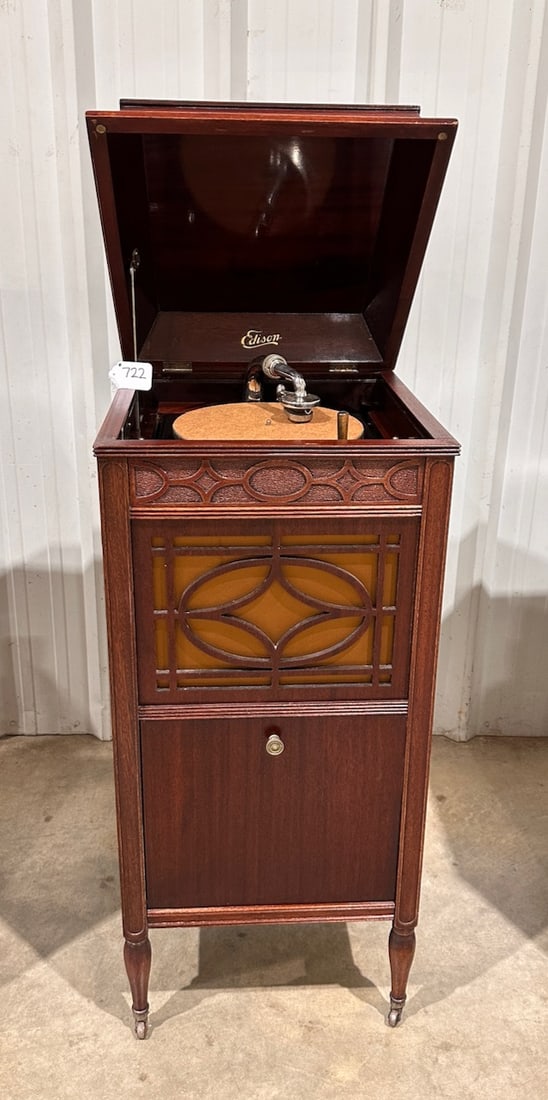 Edison C-150 Floor Model Phonograph (1 of 3)
