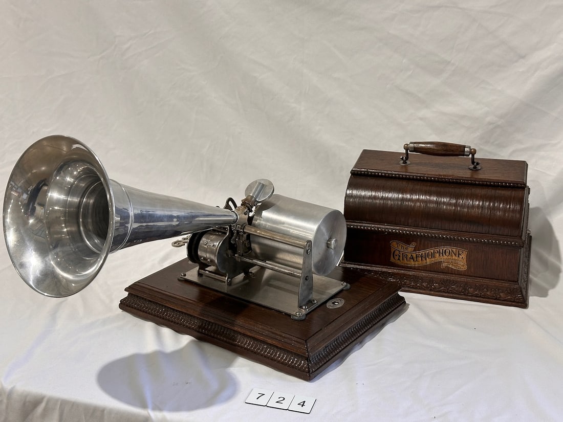 Columbia AB Macdonald Cylinder Phonograph: Fancy key, reproducer, cover, 14" aluminum horn