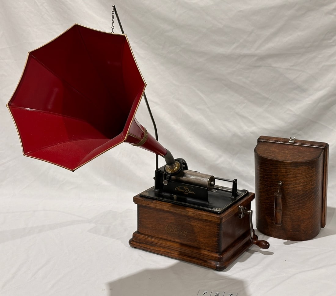 Edison Fireside Cylinder Phonograph (1 of 3)