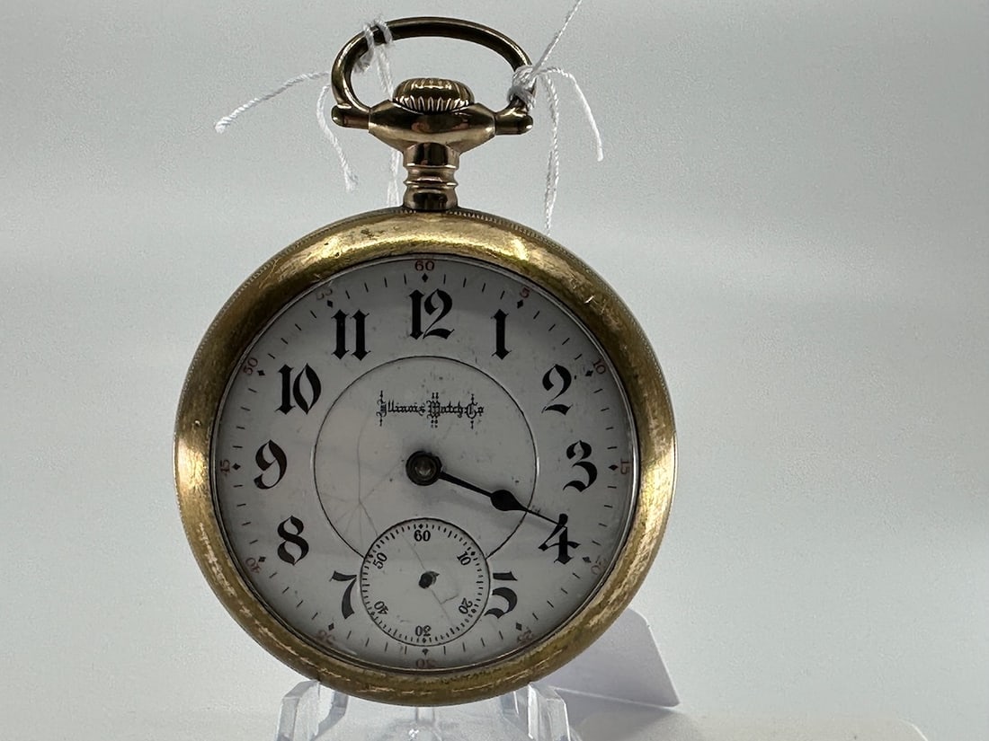 Illinois Pocket Watch (1 of 2)