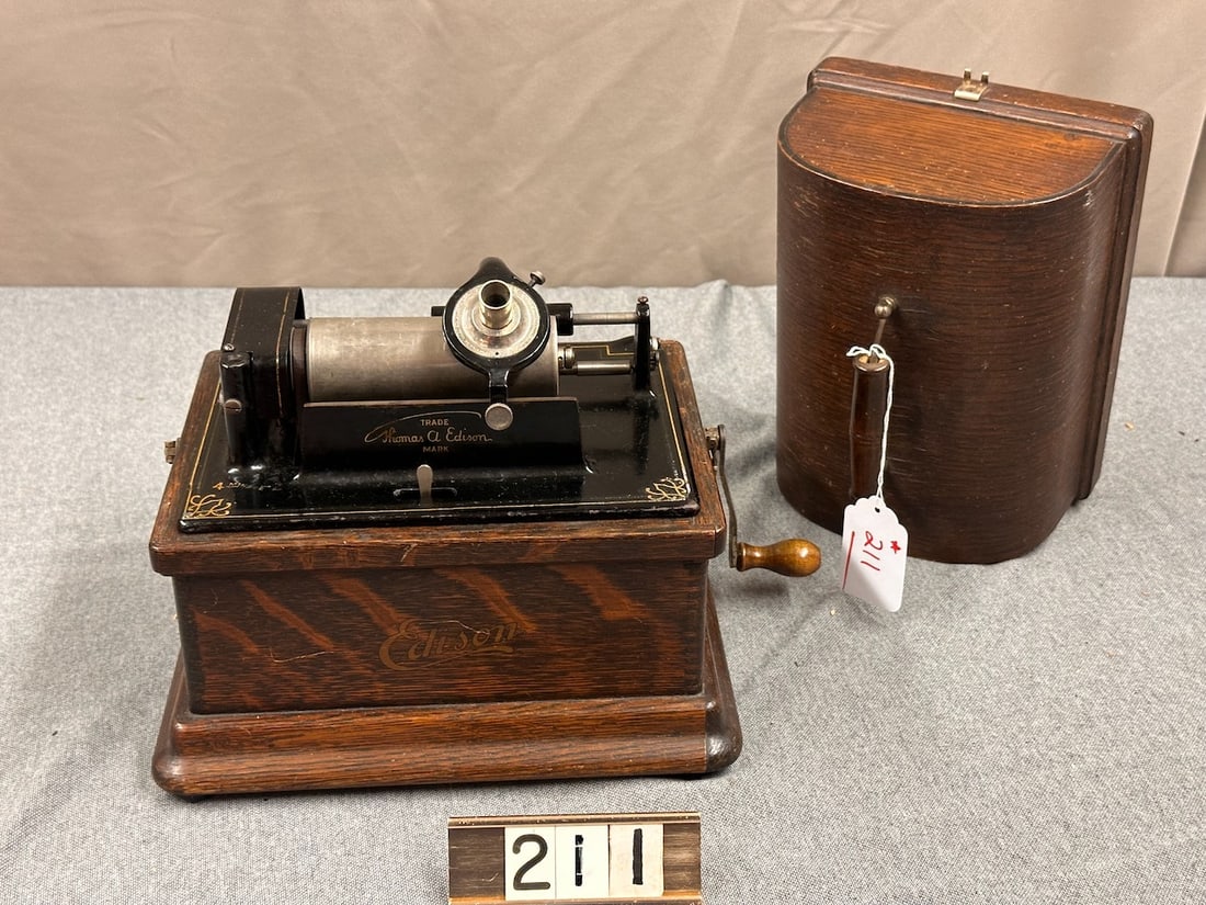 Edison Fireside Cylinder Phonograph (1 of 1)