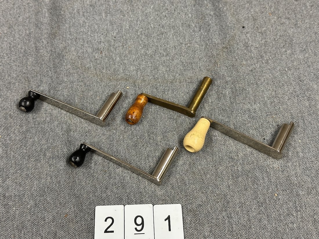 Phonograph Cranks (1 of 3)