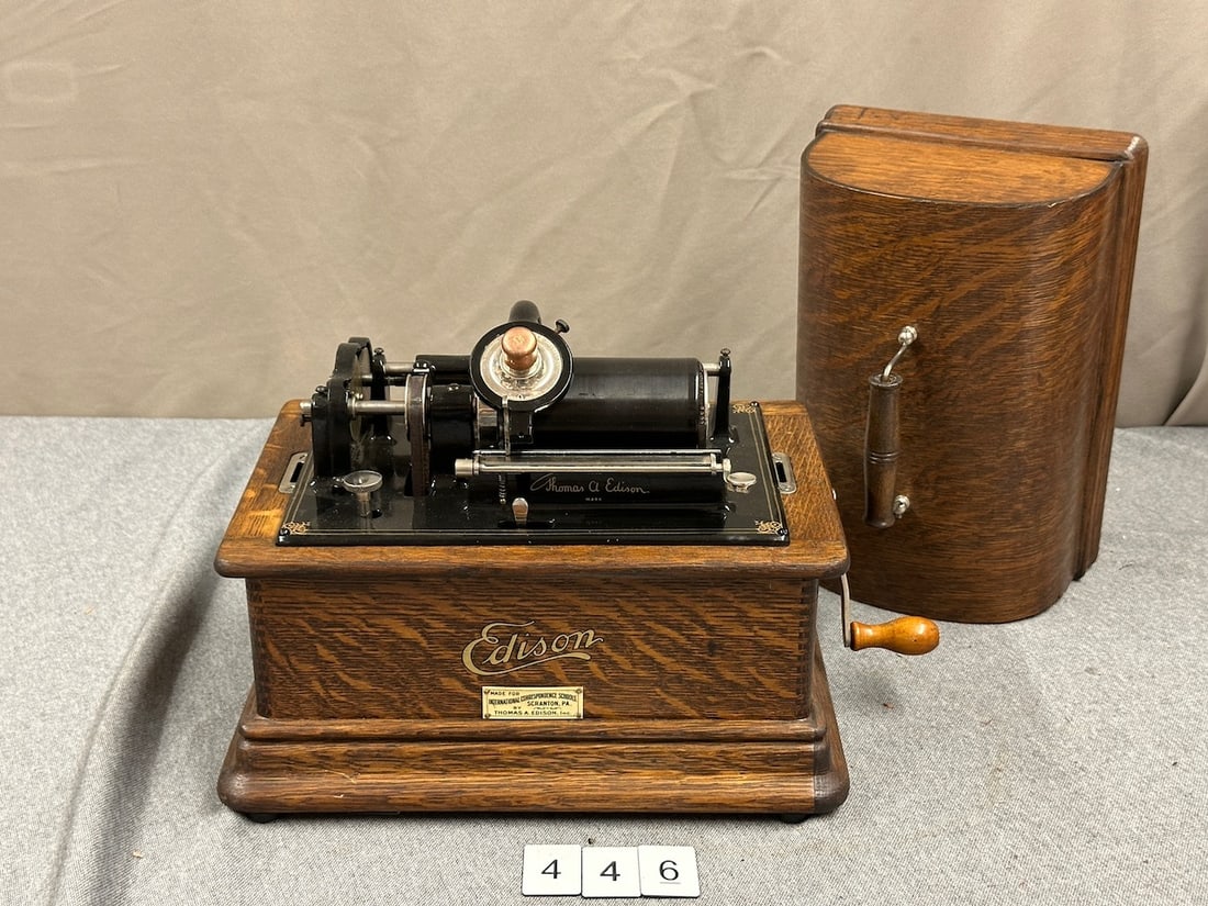 Edison Standard Cylinder Phonograph (1 of 1)