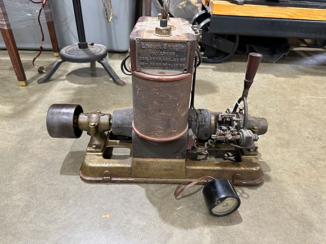 Edison General Electric Company Generator (1 of 6)