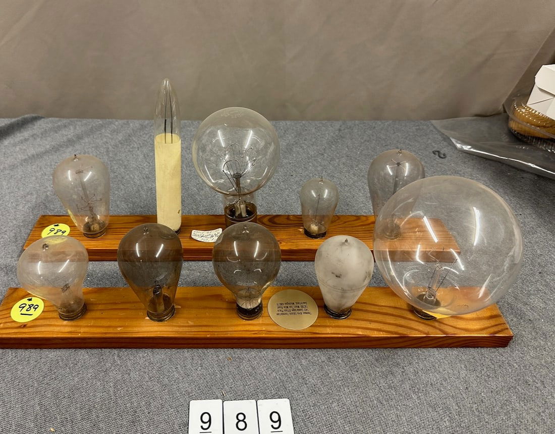 2 Display racks of bulbs (1 of 3)