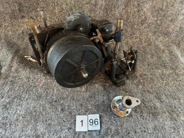 Reginaphone Motor: Also includes the tone arm spindle