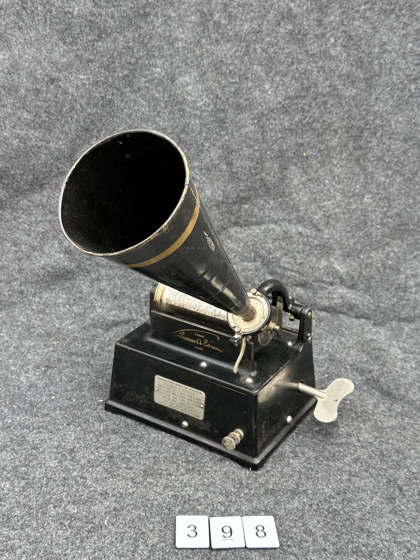 Edison Gem Drip Pan Cylinder Phonograph (1 of 5)