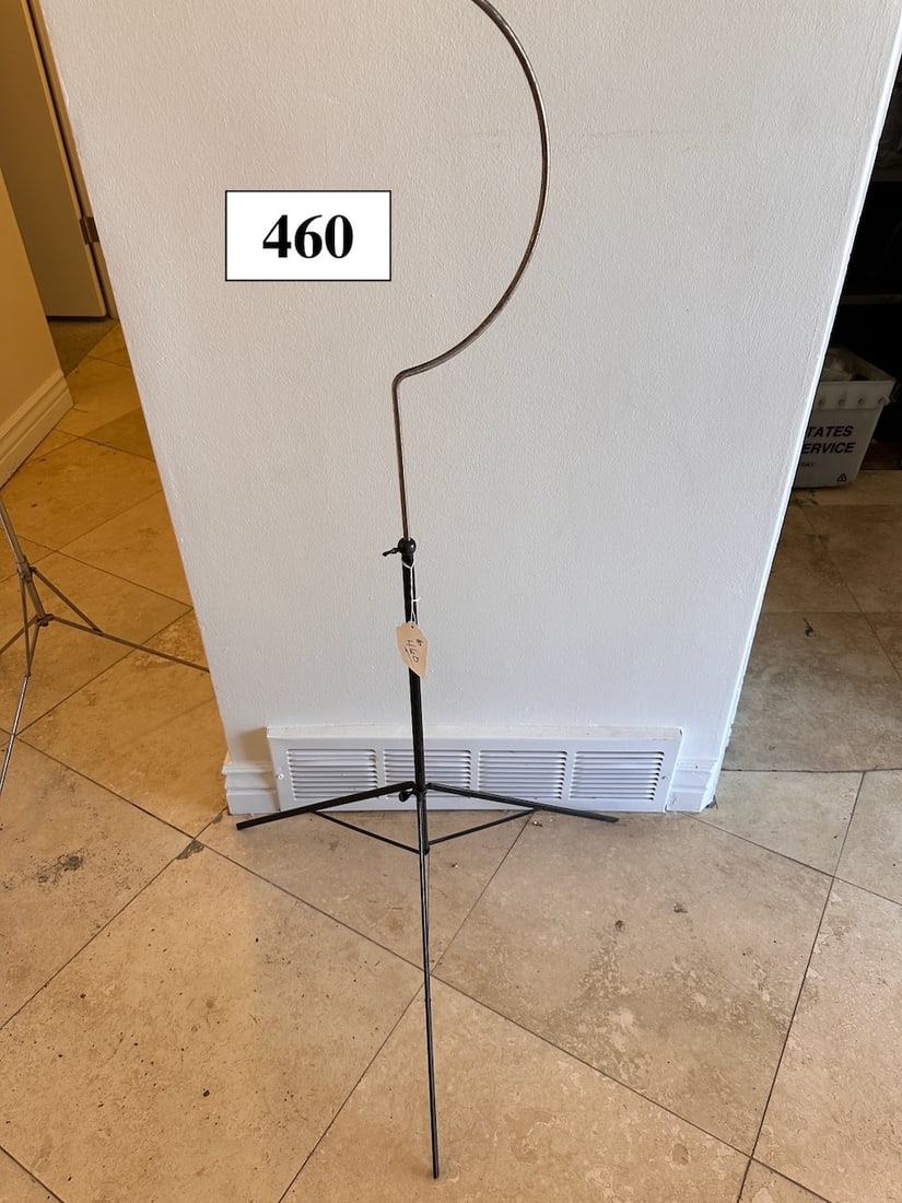 Phonograph floor crane (1 of 1)