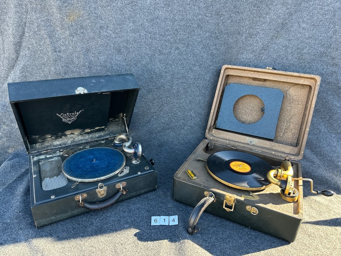 (2) Victor Victrola Suitcase Model Phonographs (1 of 4)