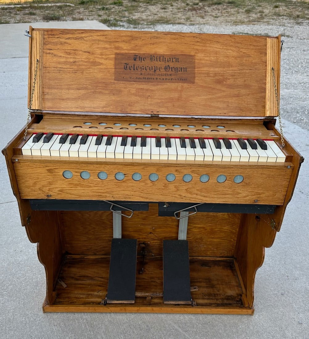 "The Bilhorn" Telescope Pump Organ (1 of 2)