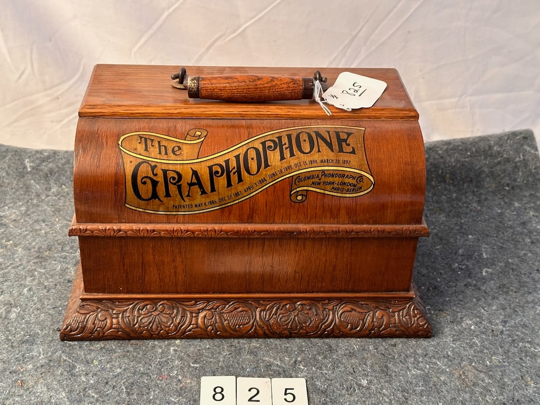 Columbia Cylinder Phonograph Cover (1 of 1)