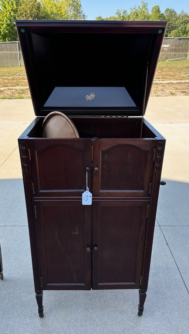 Pathe Actuelle Disc Floor Model Phonograph (1 of 4)