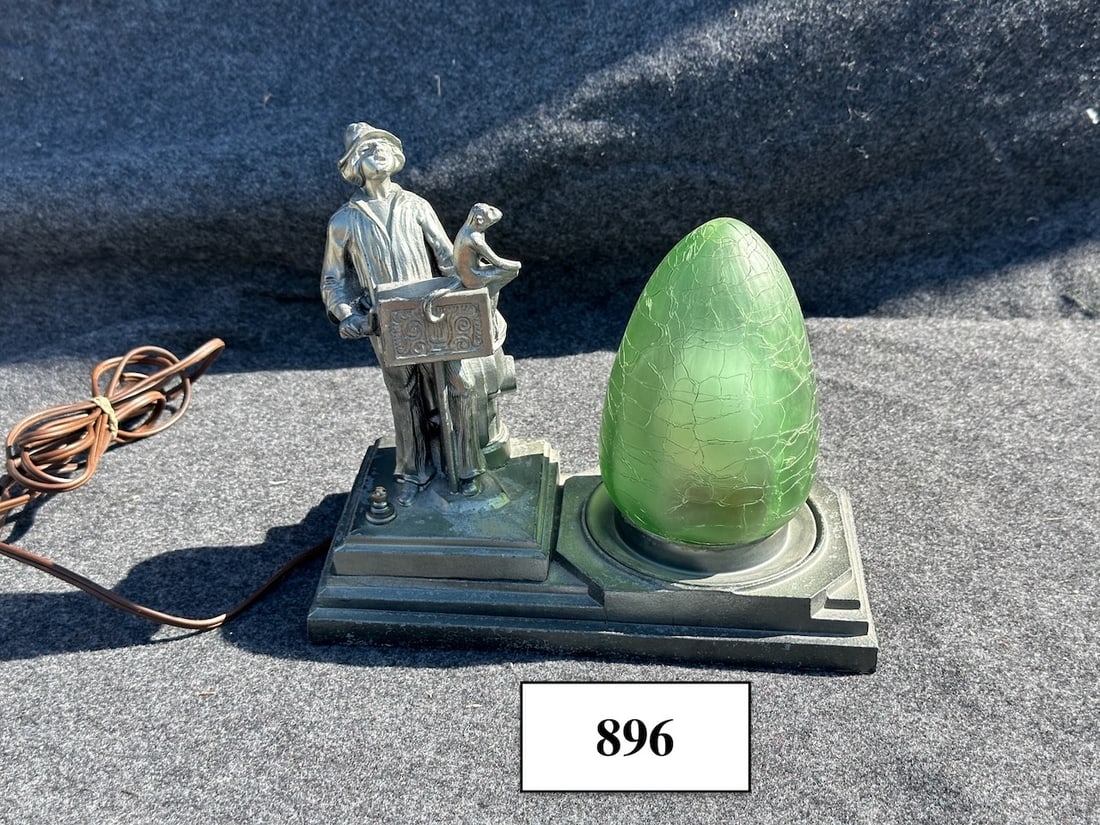 Organ Grinder and Monkey Table Lamp (1 of 2)