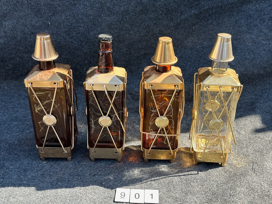 (4) Musical Decanters: One lot