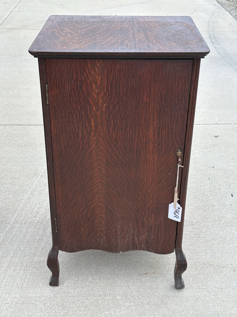 Single Door Cylinder Record Cabinet (1 of 2)