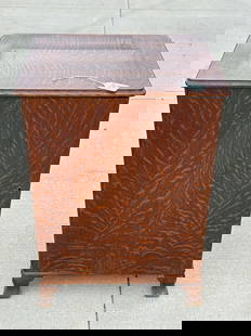 Oak Single Door Cylinder Record Cabinet: No Pegs. 25w x 21d x 34h