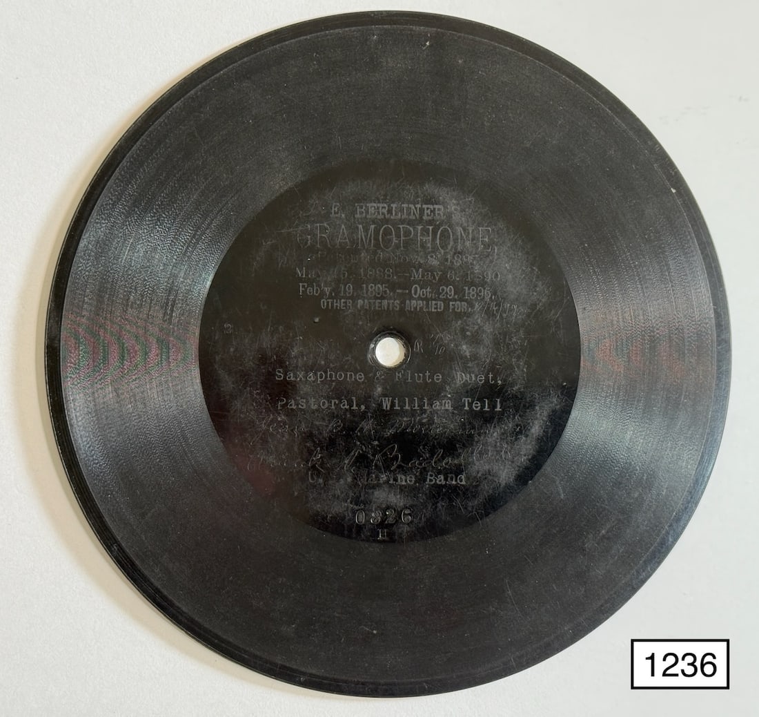 7" Berliner Disc Record (1 of 1)