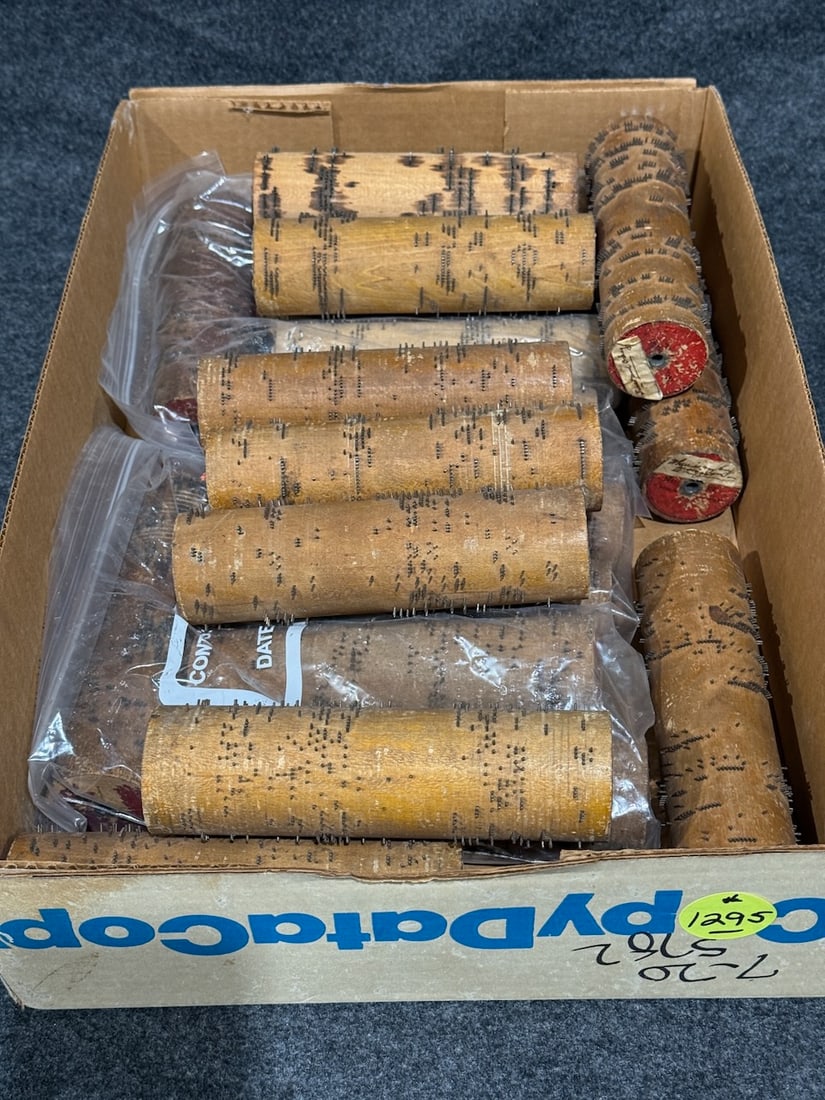 20 6-3/8"Wood Roller Organ Cobs: One lot