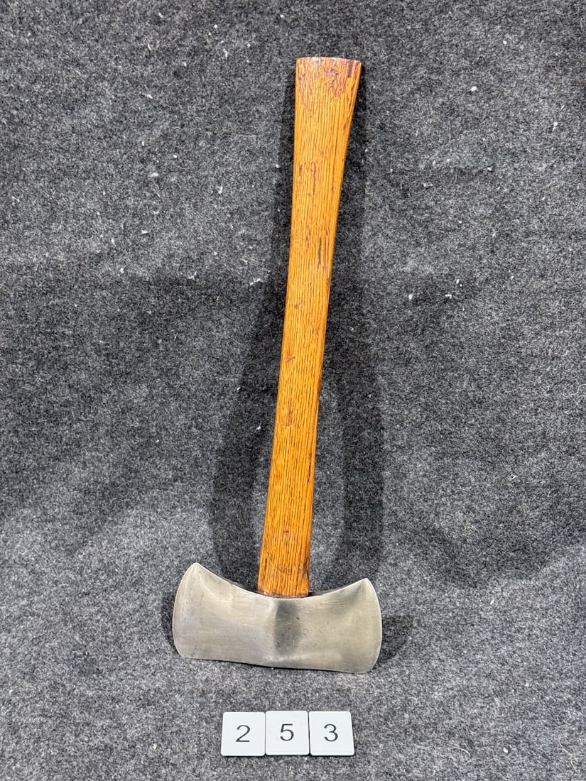 Timber cruiser Hatchet: 6" double bit, 2.75" cut x 17" handle