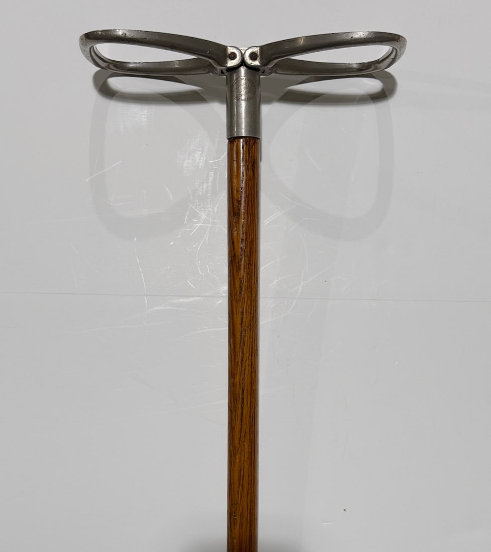 Gadget Cane - Transamerican Specialties Inc. Fair Seat From The New York World's Fair. (1 of 5)
