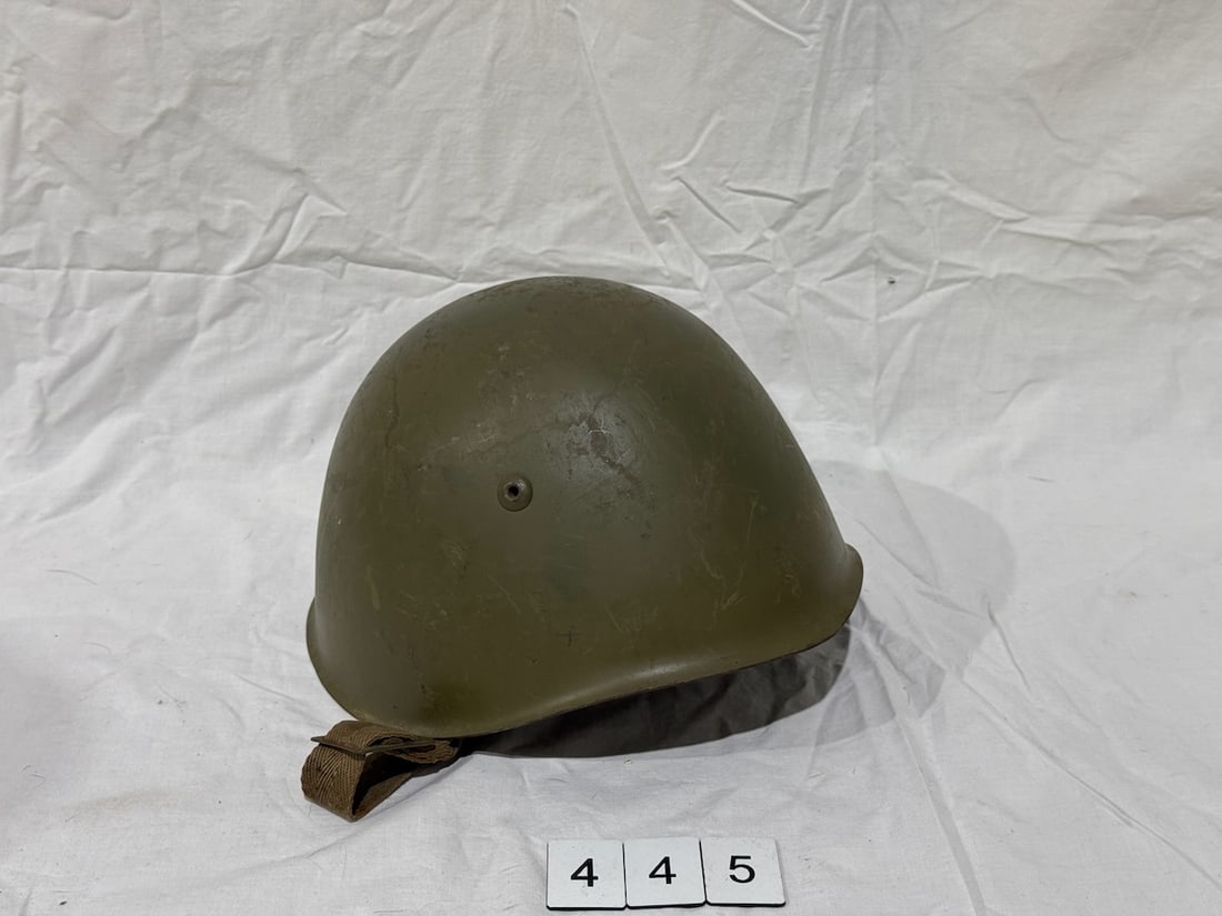 Itailian Army WWII Military Steel Helmet: Leather Liner, Good condition, 11 x 9.25 x 6