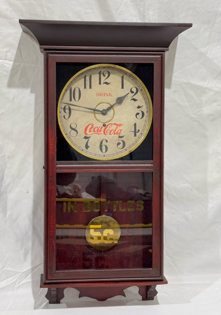 1920's Drink Coca-Cola In Bottles 5¢ Wall Clock (1 of 4)