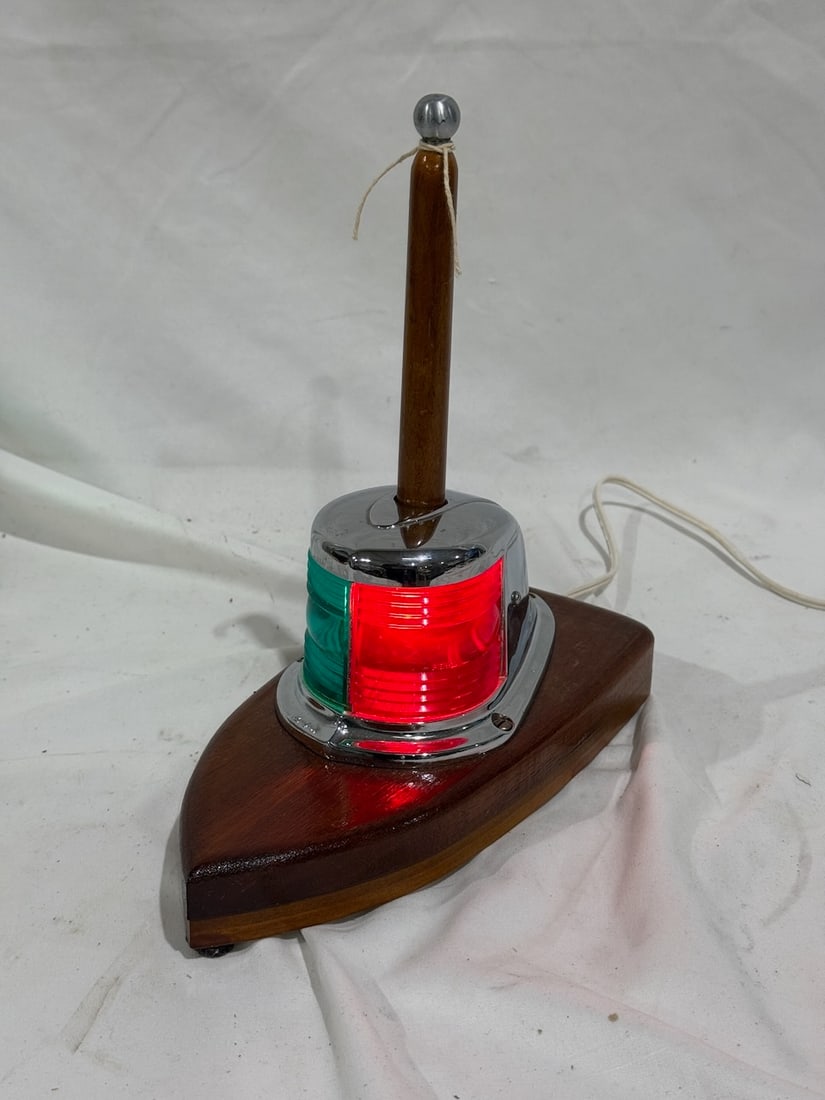 Green/Red Boat Light: Light-up