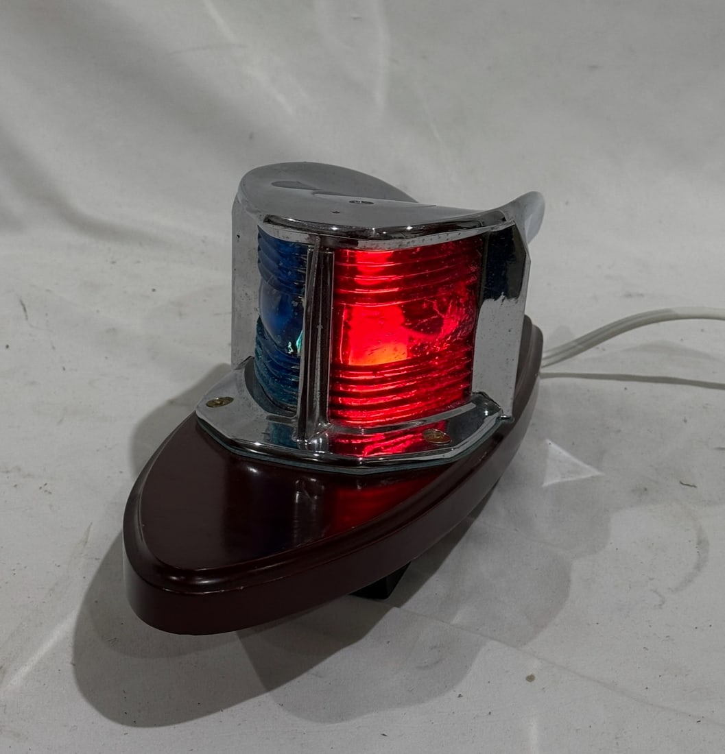 Boat Blue/Red Light: Light-up