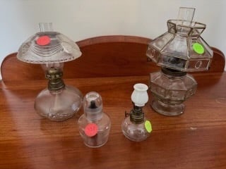 4 Miniature Oil Lamps (1 of 1)
