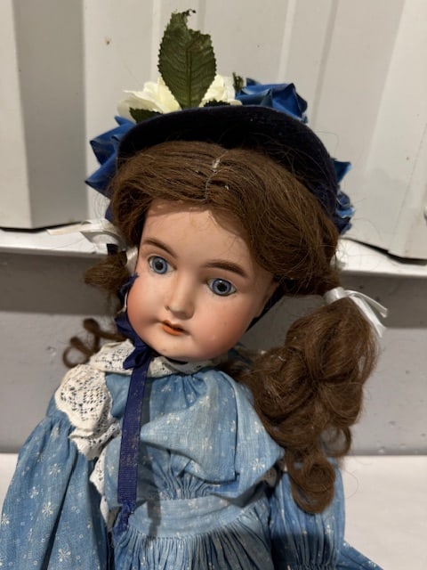 Antique Bisque doll: 25". Jointed composition body. Maker marked.