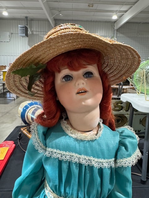 Heubach Koppelsdorf Bisque doll (1 of 2)